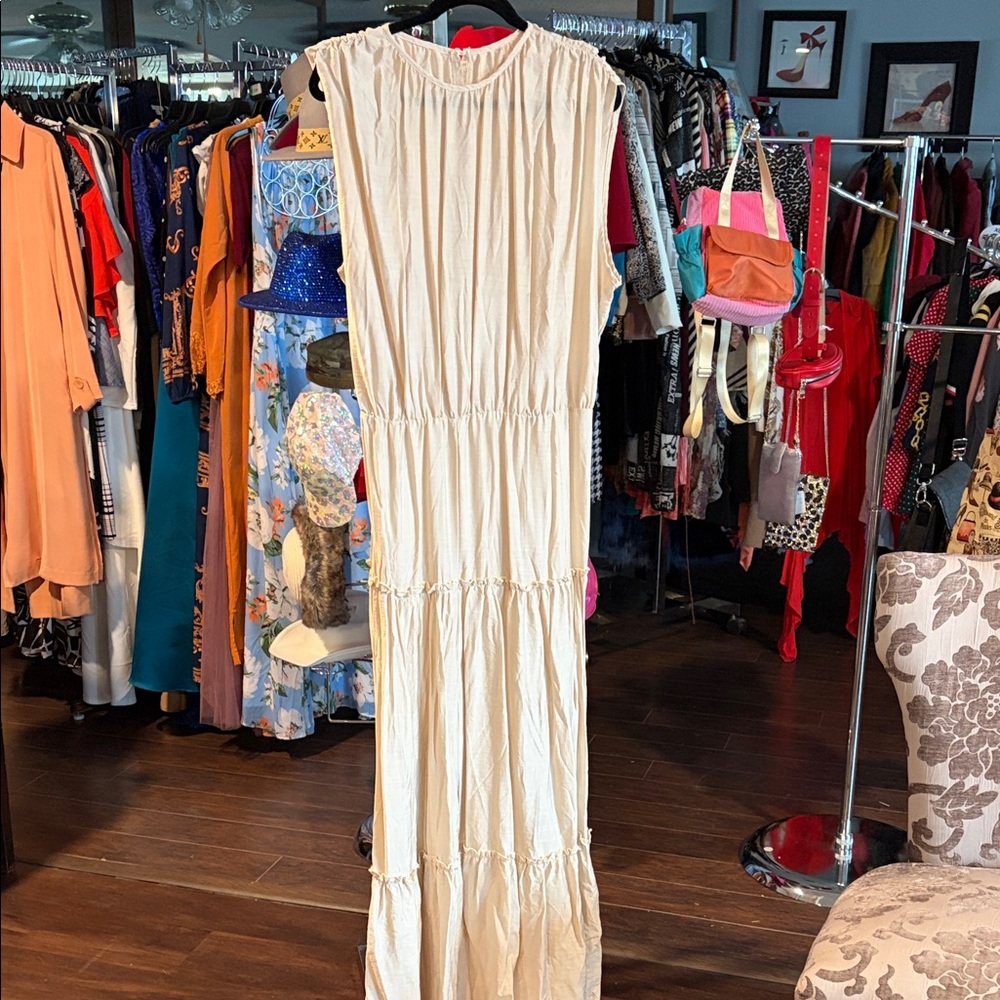 Elegant Cream Maxi Dress